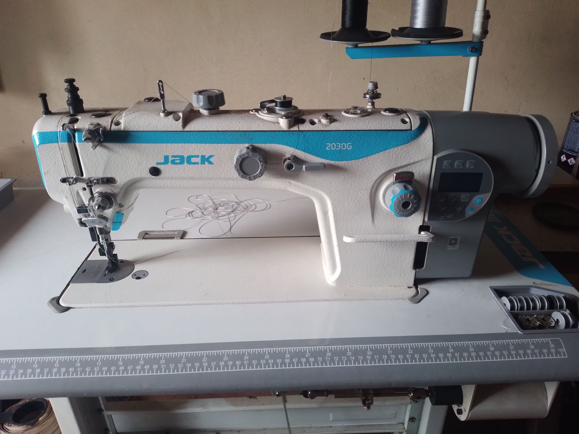 Maquina de Costura Jack