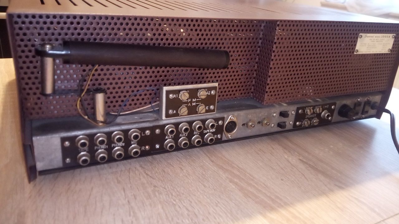Sansui 1000,amplituner lampowy.
