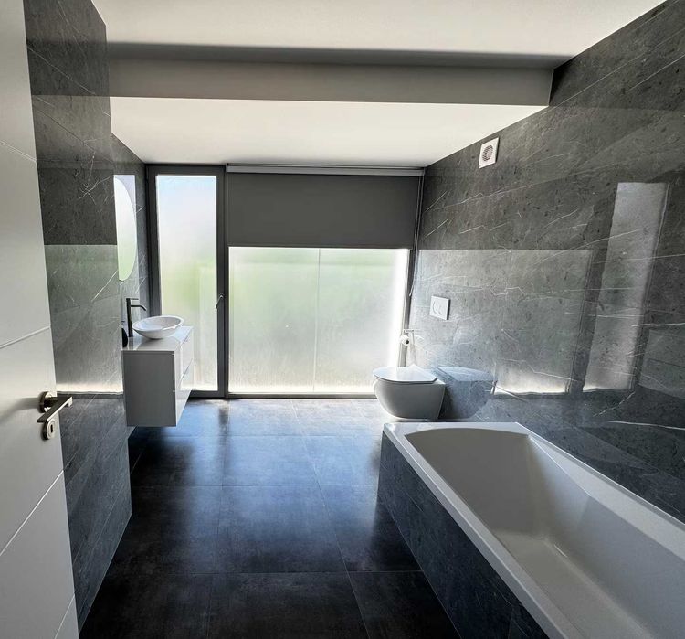 Piscina Privada e Localização Calma - Vivenda Pêra by Gabi Miguel