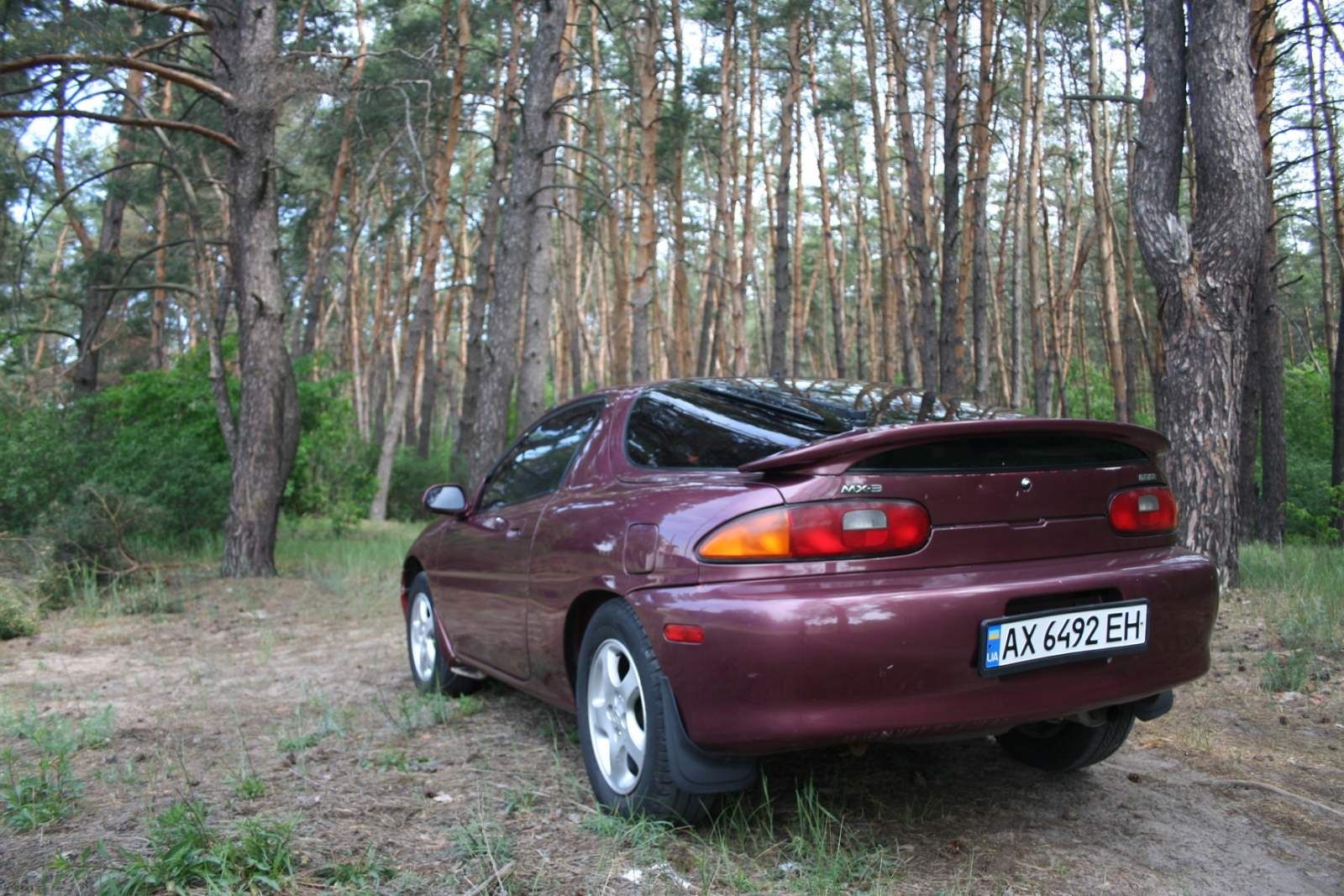 Mazda MX-3. V6. 1.8l. 1993г.