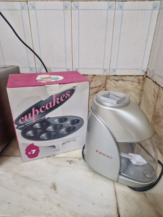 Máquinas Gelo e Cupcak