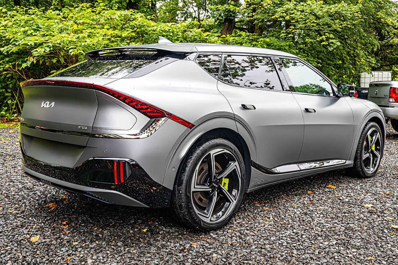 Kia EV6 GT   2024