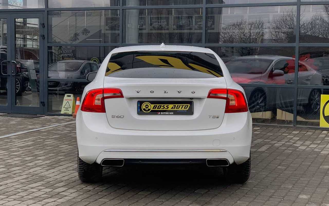 Volvo S60 2015 року