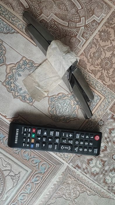 Телевізор Samsung Smart TV " 32"( Терміново)