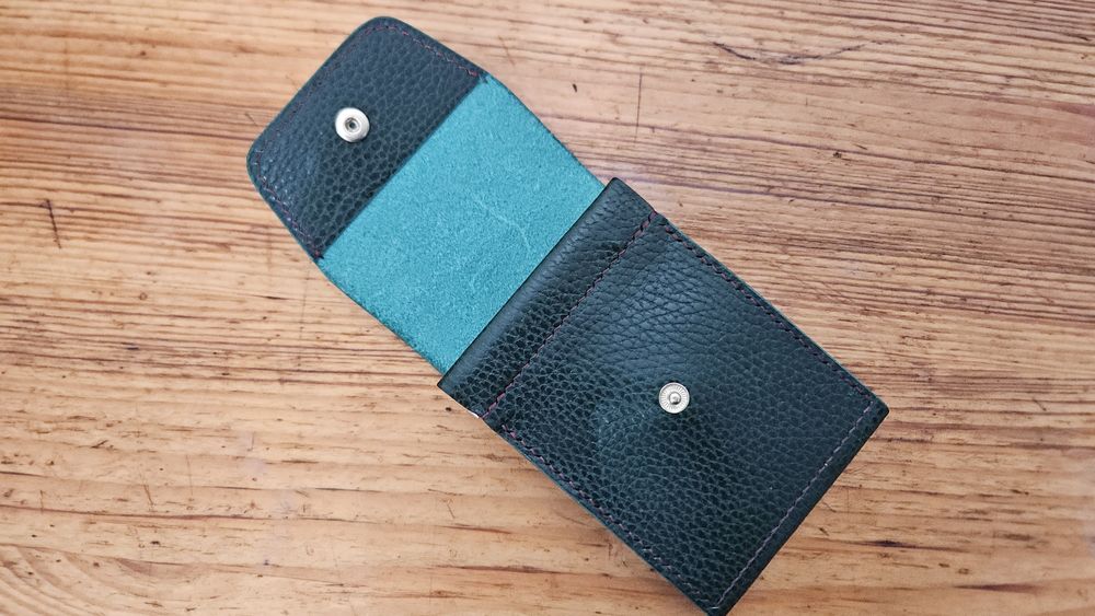 Borubar Skóroszyj - luksusowy portfel z pomysłową bilonówką