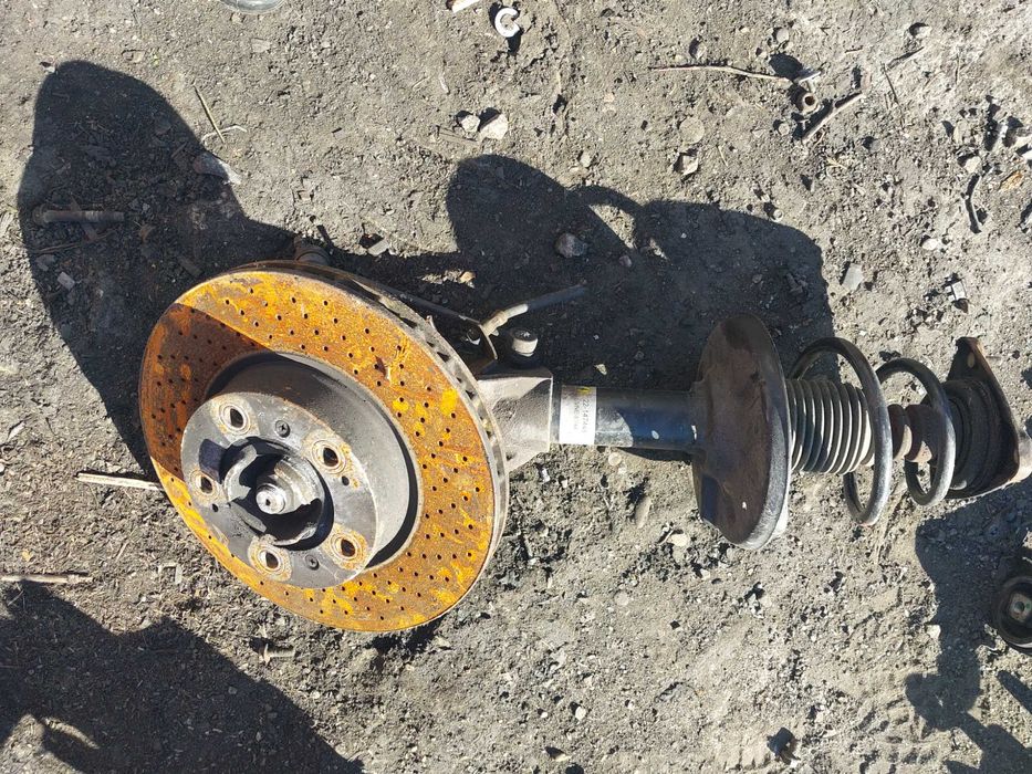 Zwrotnica prawa przod kpl porsche carrera 996 3.4 996--3416--5811