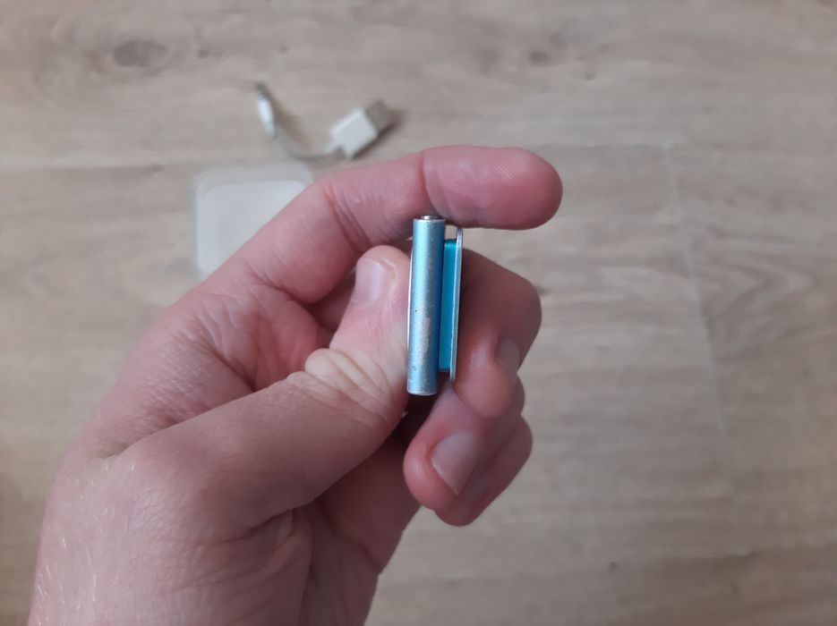 Мп3 плеер Ipod shuffle в хорошем рабочем состоянии