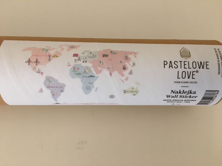 Papel de parede mapa mundo menina