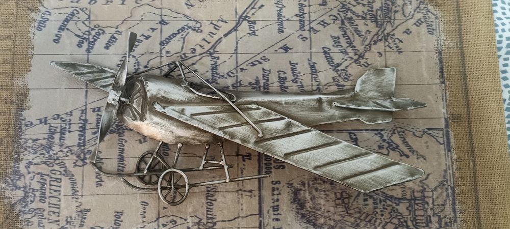 Quadro de Avião com relevo