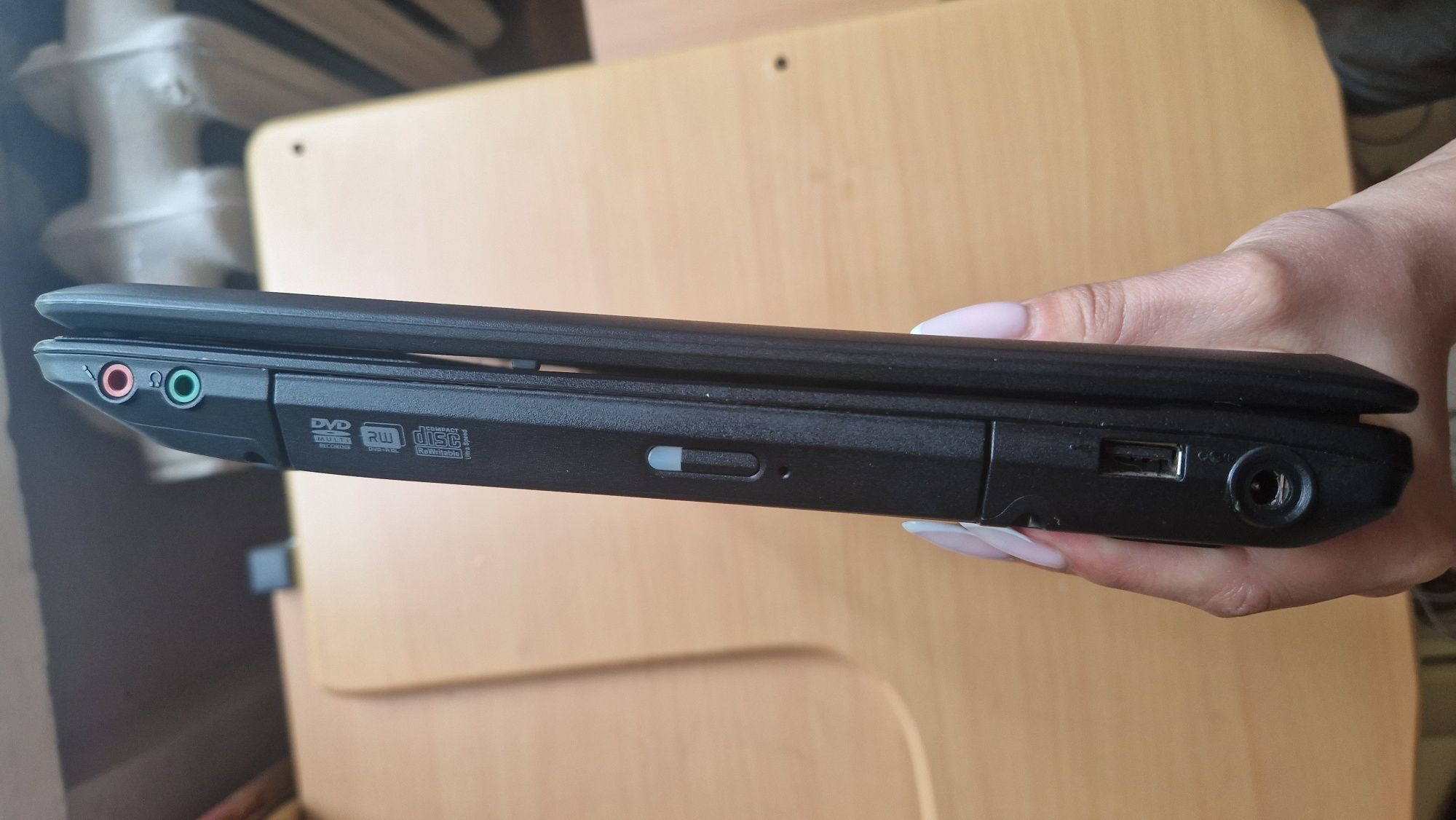 ноутбук Lenovo G565 ( ОЗУ 3ГБ ) б/у + зарядне