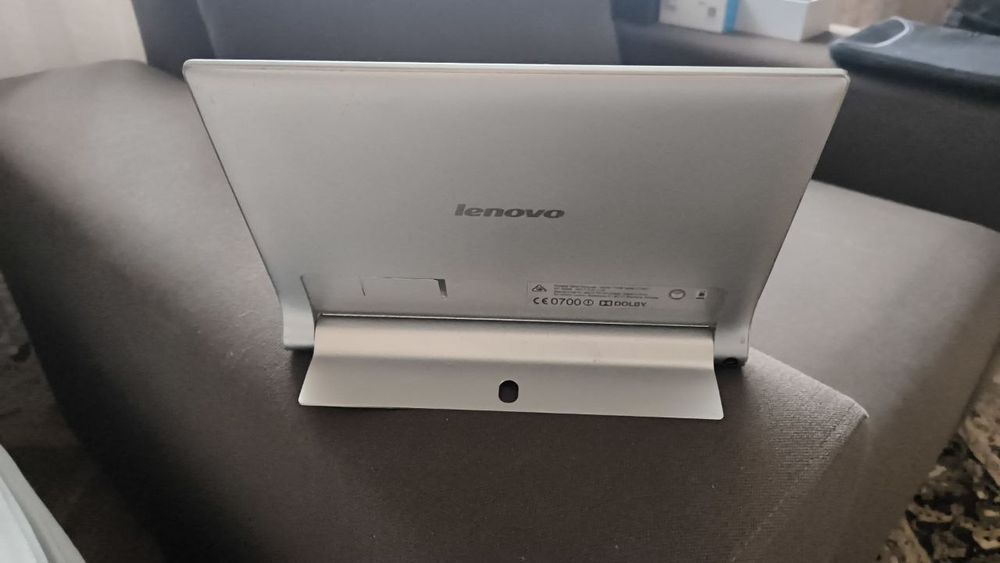 Продам планшет Lenovo Yoga Tab 2 под сим карту.