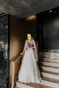 Свадебное платье пышное с шлейфом