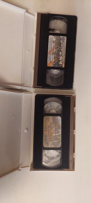 Ogniem i mieczem Kasety VHS  ,film plus materiały dodatkowe 2 sztuki