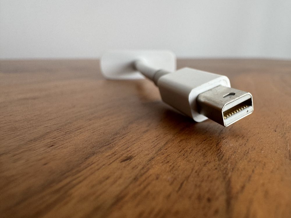 Oryginalny adapter/przejściówka Apple Mini DisplayPort – VGA
