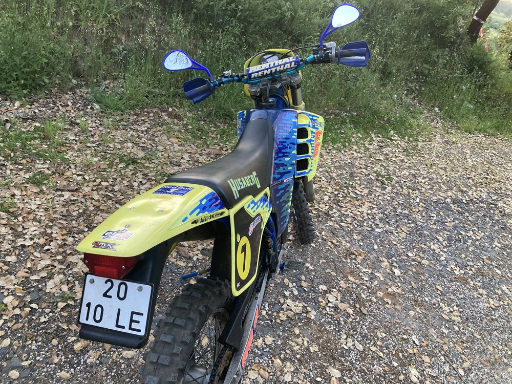 Husaberg 400 Troco mota de competição de coleção