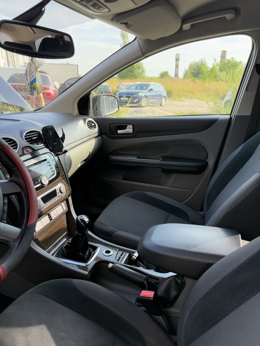 Продається форд фокус 2