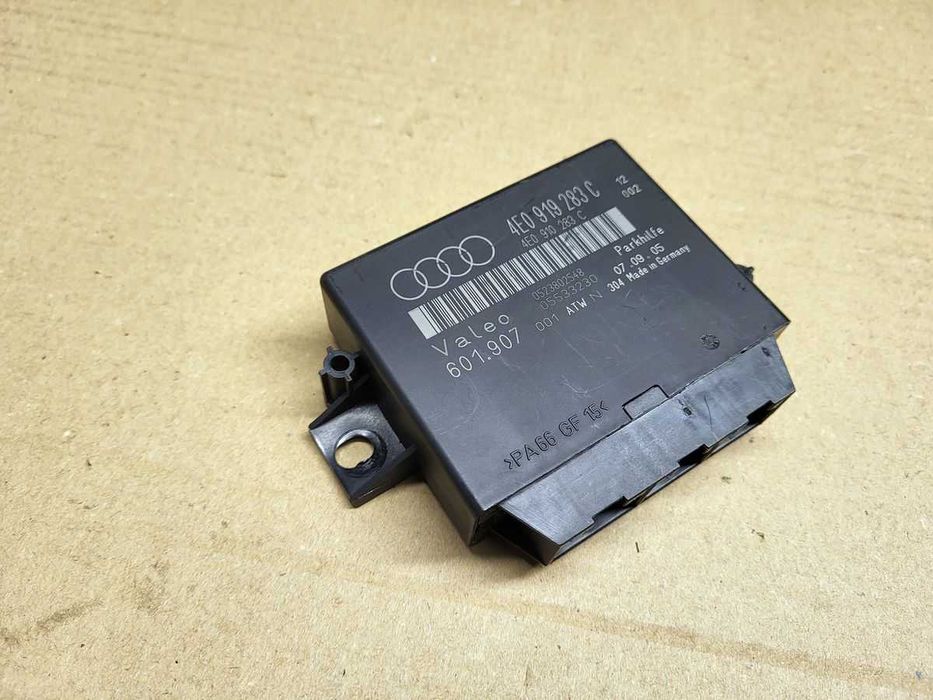 Audi A8 D3 sterownik PDC , moduł parkowania - C .