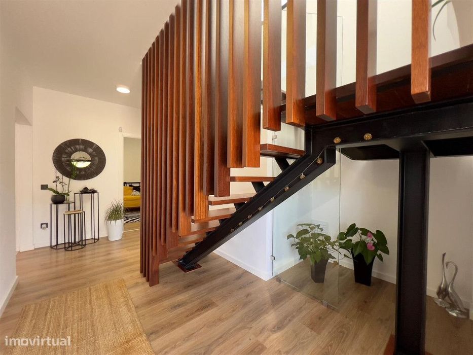 Moradia Isolada M4 com garagem em zona da Granja do Ulmeiro