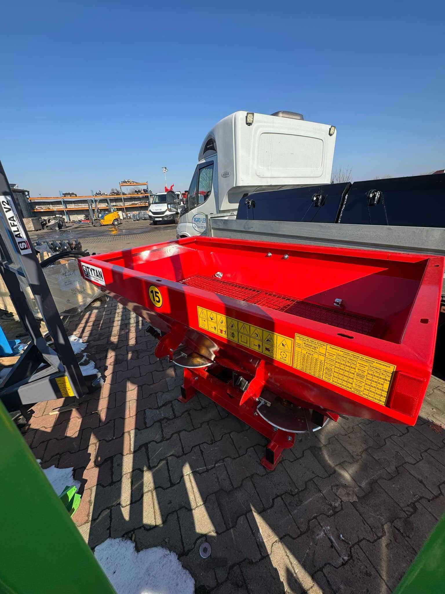Rozsiewacz 2-talerzowy TYTAN 400L-1600  Firma STRUMYK Dowóz GRATIS