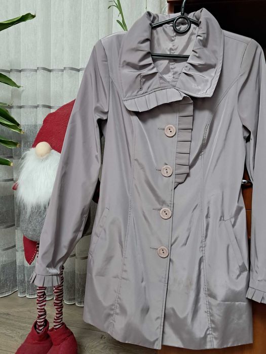 Плащ, пальто жіноче