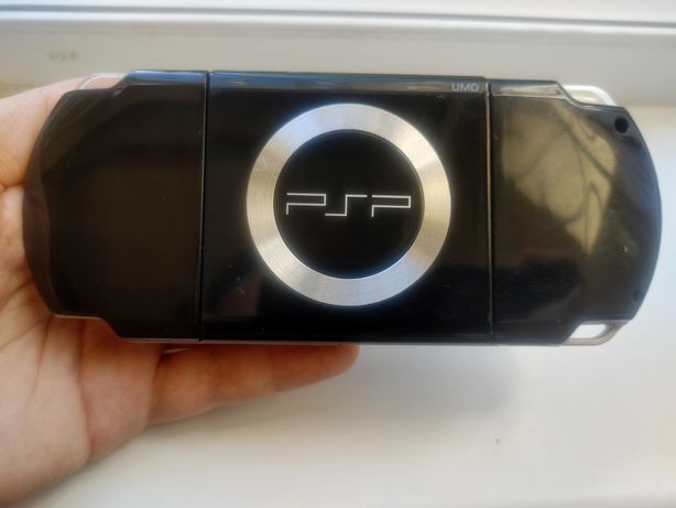 Sony Playstation PSP 2008 прошита (приставка черно-белого цвета)