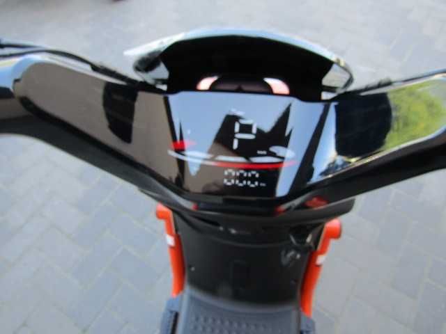 електроскутер електровелик CROSSER BOOSTER 800W акция 635дол