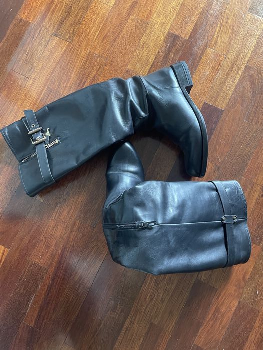 Botas cano alto em pele marca Luis onofre