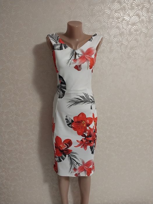 Новое красивое платье, 44р.