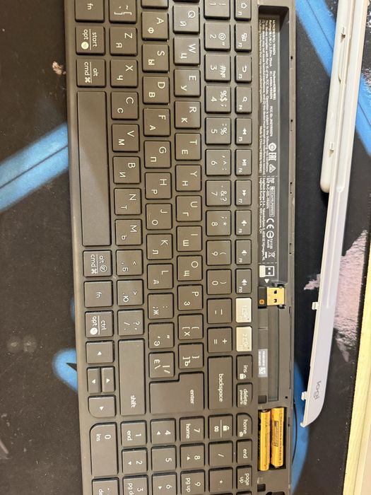 продам клавіатура logitech k 580