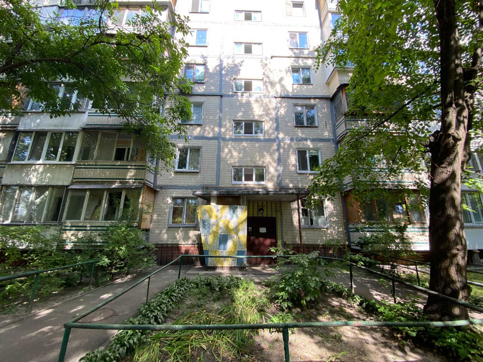 Парк 2-кім, ул.Парково-Сирецька 4-а (Шамрило), Дорогожичі