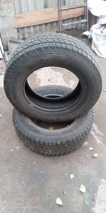 Продам зимнюю резину р 16 ціна за пару
