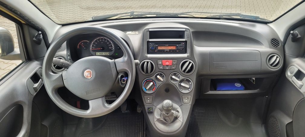 Fiat Panda 1.2 LPG Klima Wspomaganie el. szyby c. zamek