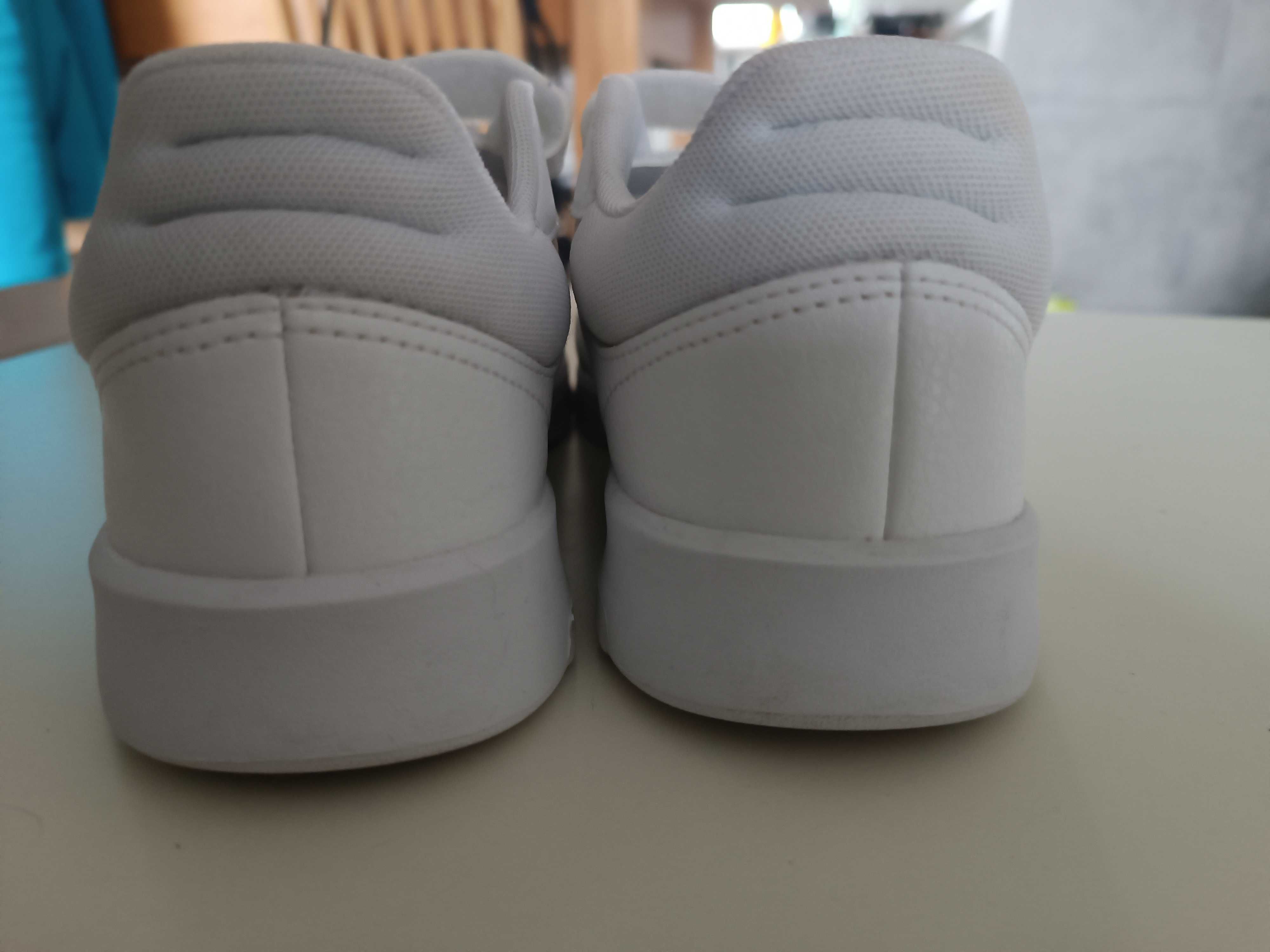 Adidas Tensaur białe 36 1/3
