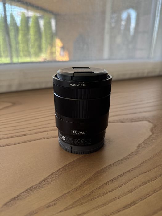 Обʼєктив Zeiss Vario-Tessar E 4/16-70 (на кроп)