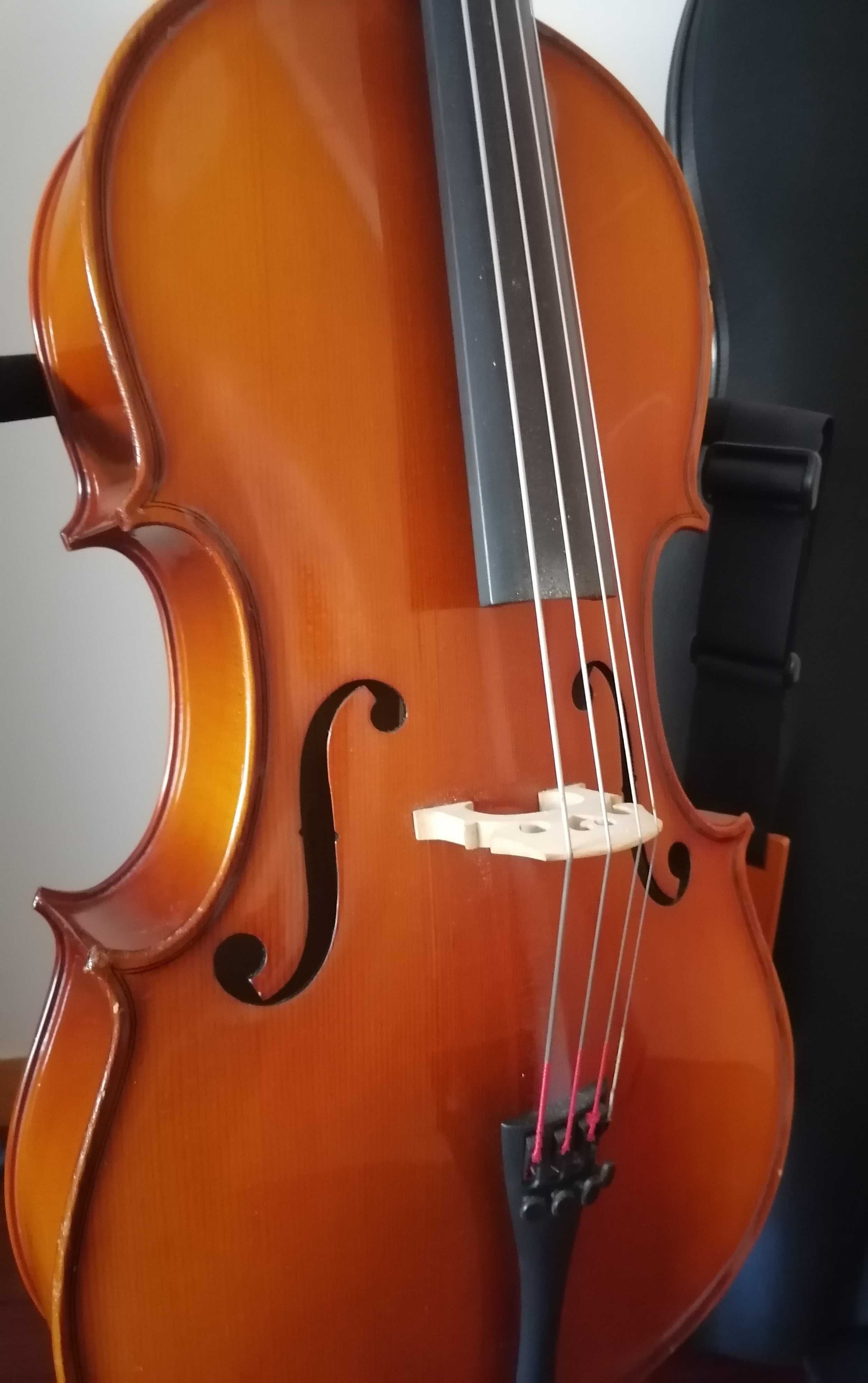 Violoncelo 1/4 Roth & Junius RJCE com caixa rígida e acessórios