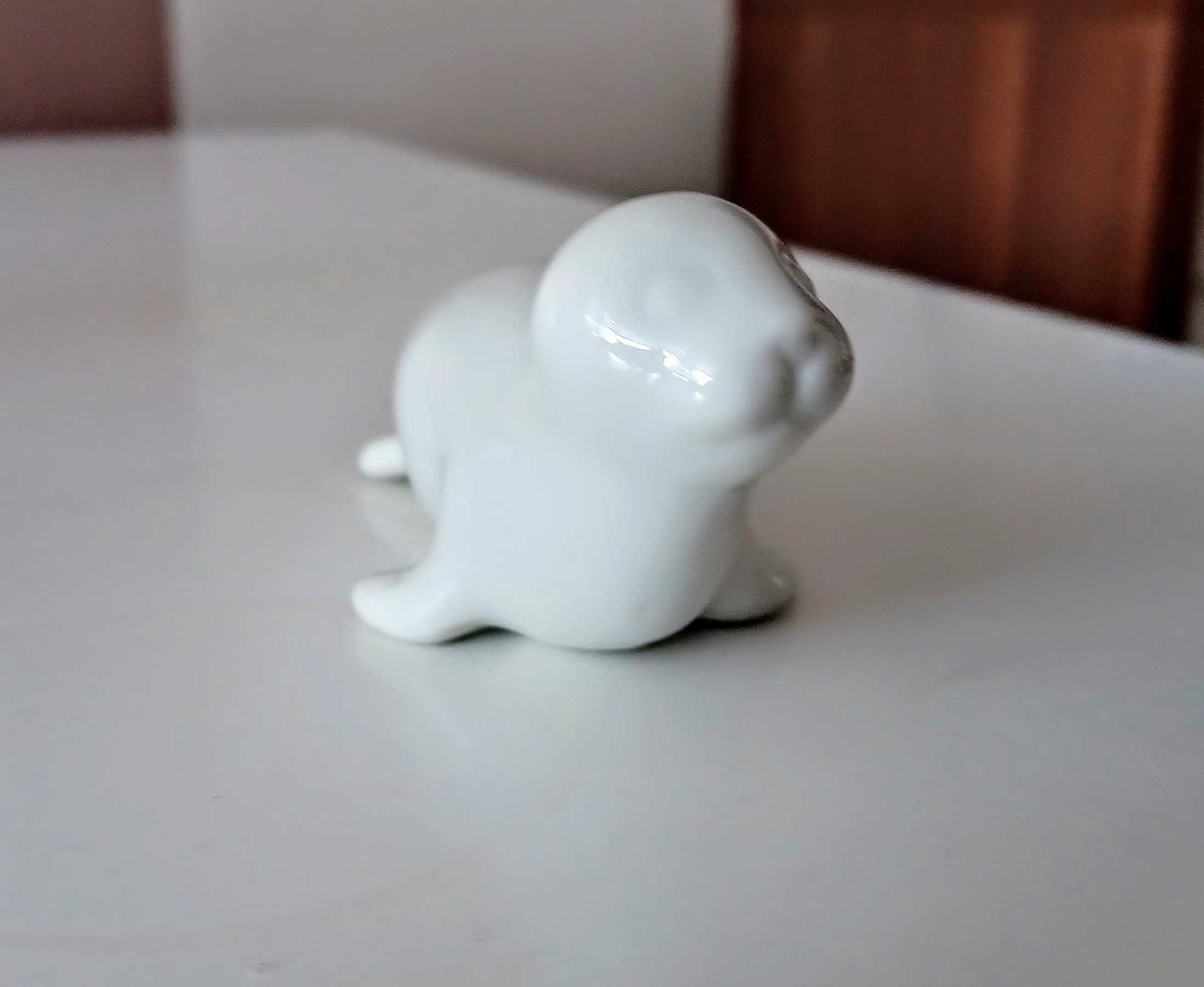 Porcelanowa foczka