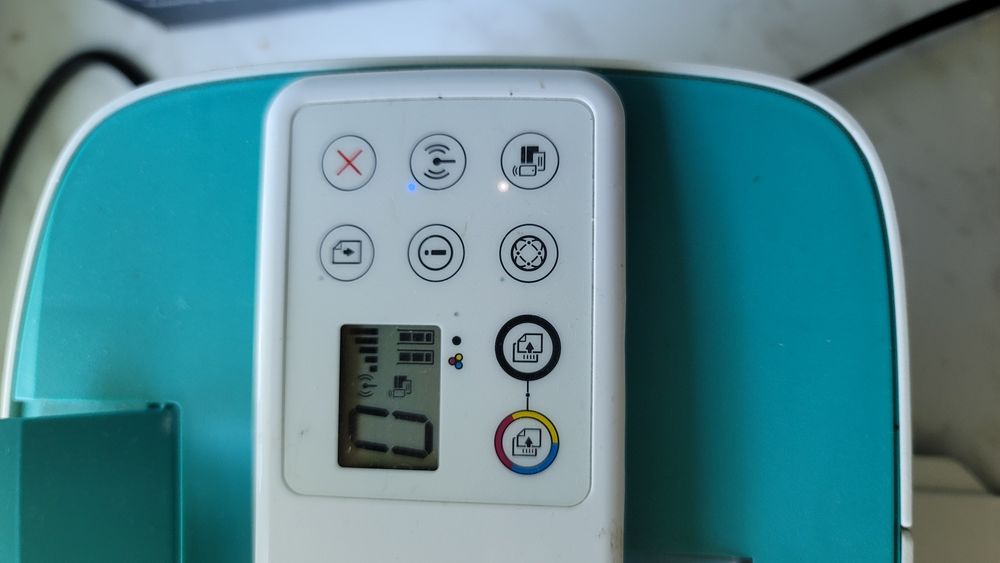 МФУ HP Deskjet 3700