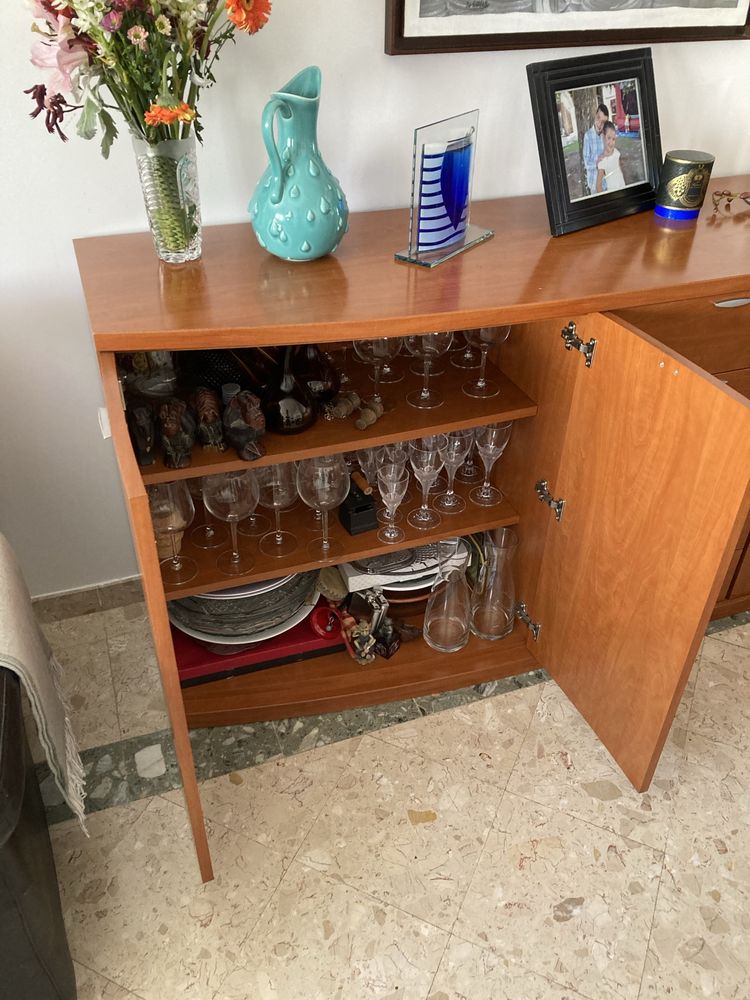 Aparador em cerejeira
