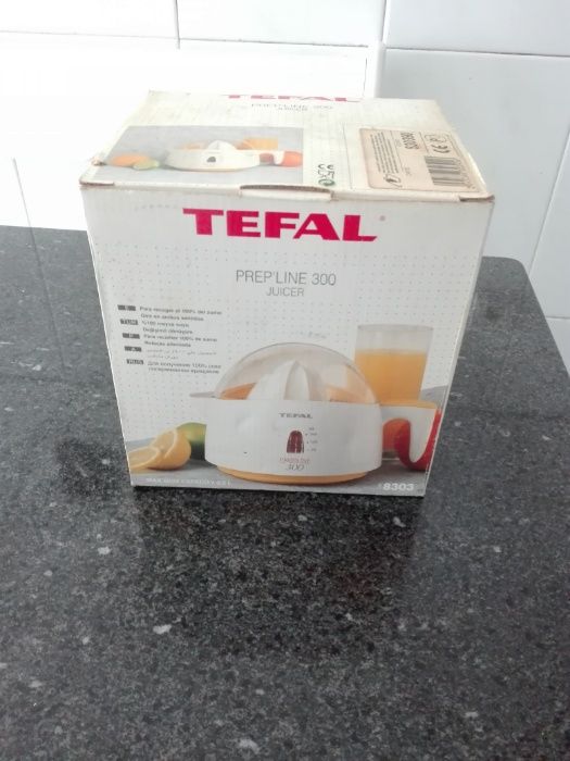 Vendo expremedora Tefal nova