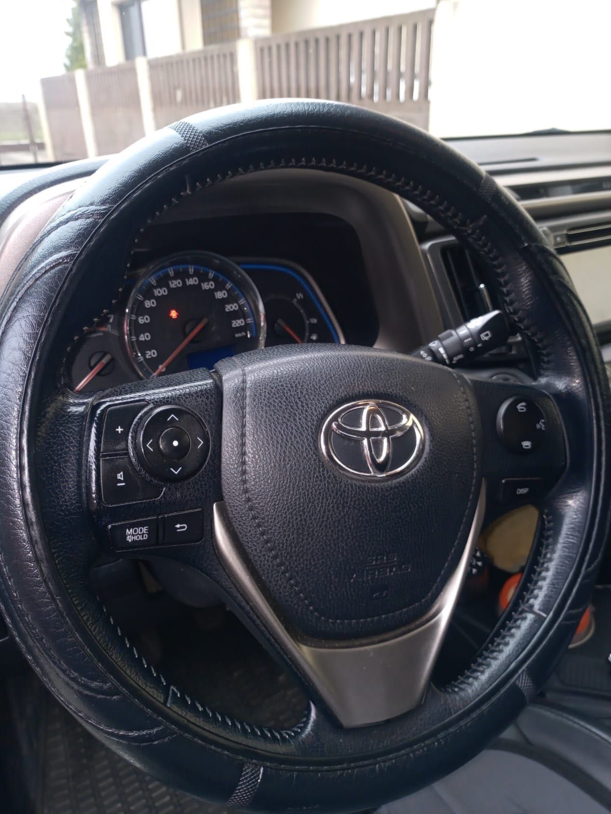 Toyota rav 4 2014r