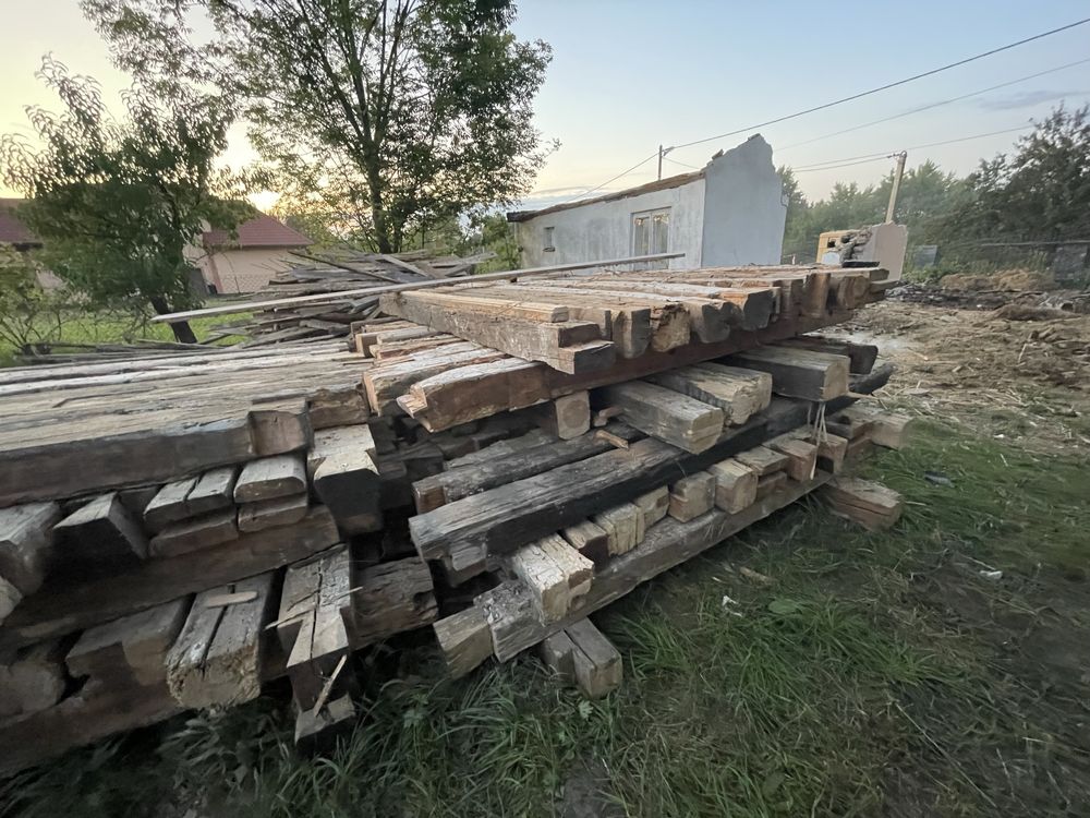 Opał z rozbiórki chaty z bala