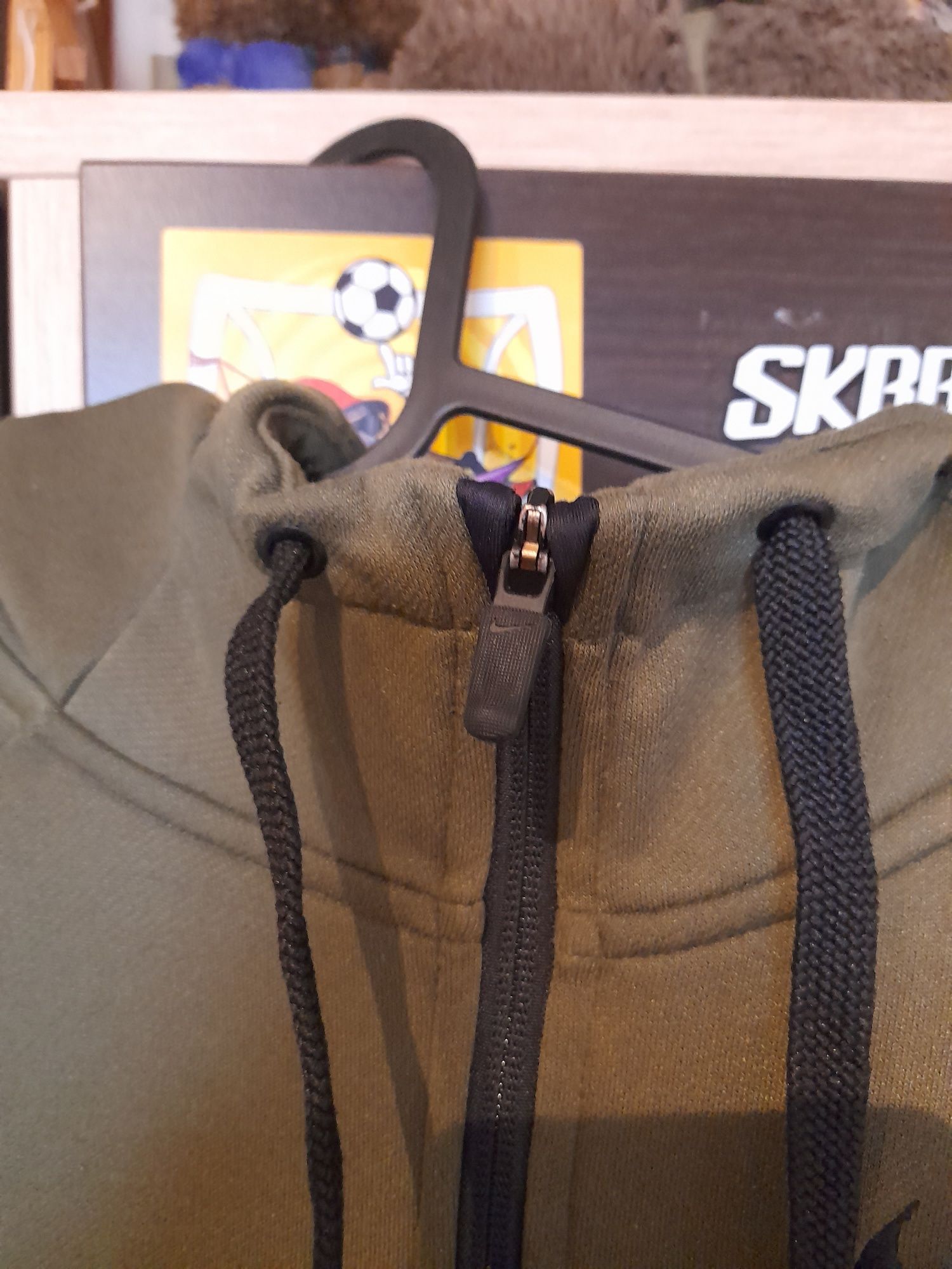 Bluza z kapture nike r.M Khaki