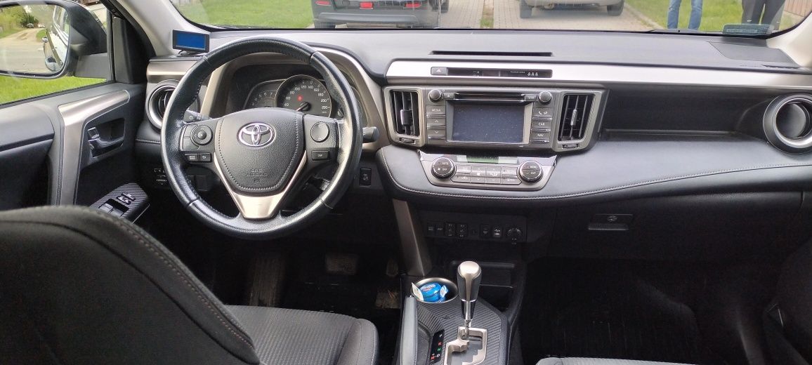 Toyota RAV4 Prestige 2,0 benzyna