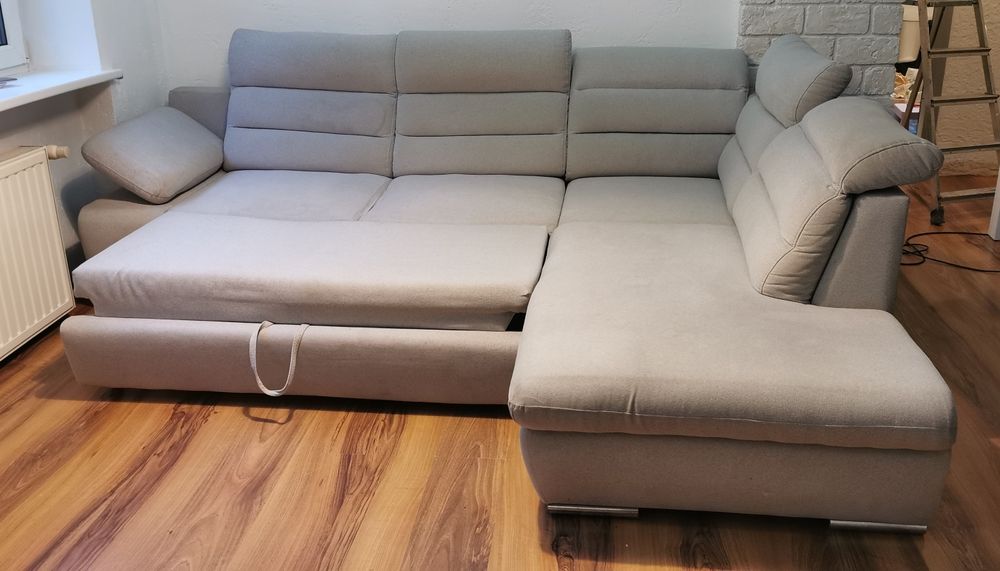 Piękny jasny narożnik z funkcją spania,sofa Agata Meble !