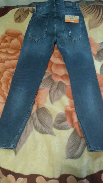 Джинси  скінні нові
