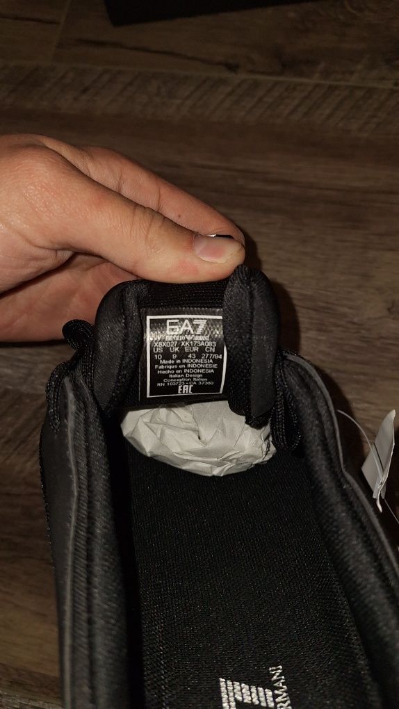 Кросівки Emporio Armani 7(нові)