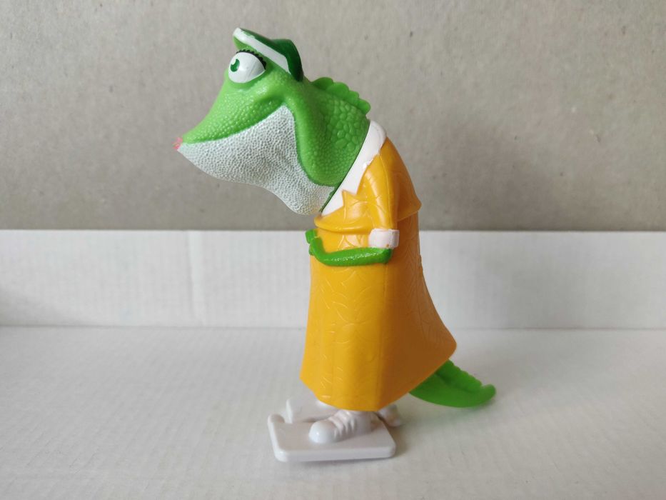 Universal Studios McDonalds Happy Meal Miss Crawly 2016 м/ф Пой