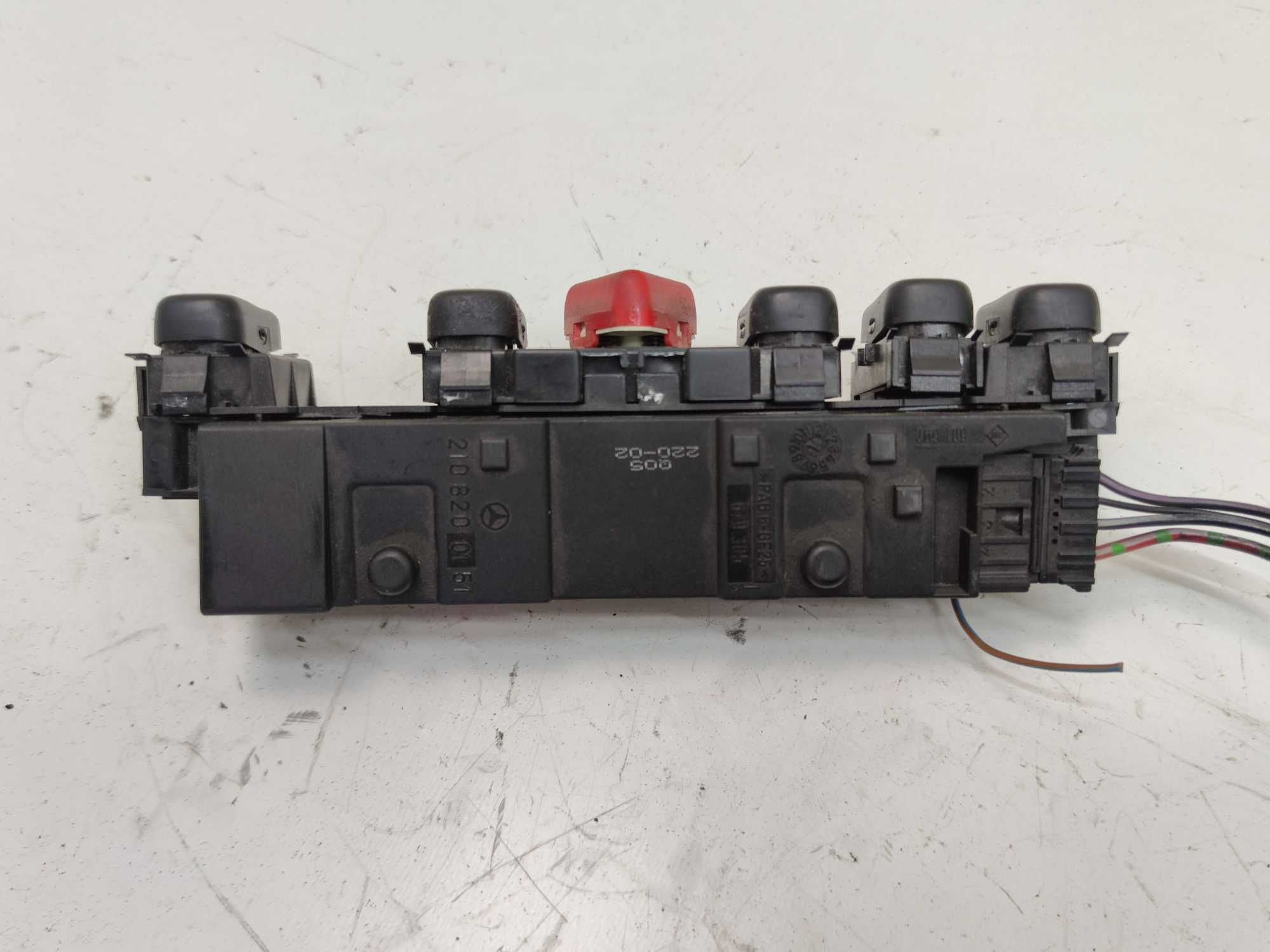 Mercedes W210 Panel Przycisków Awaryjnych Podgrzewania