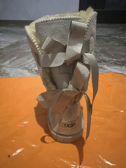 Взуття зимове уги