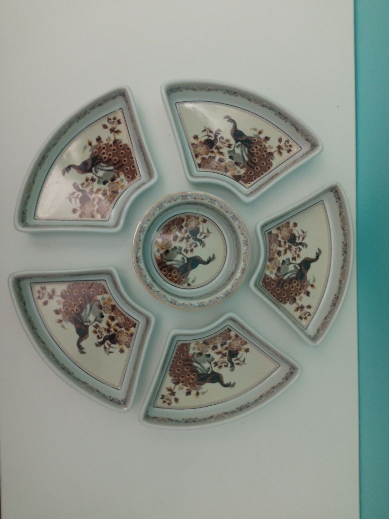 Patera na przekąski pawie, złota, porcelana